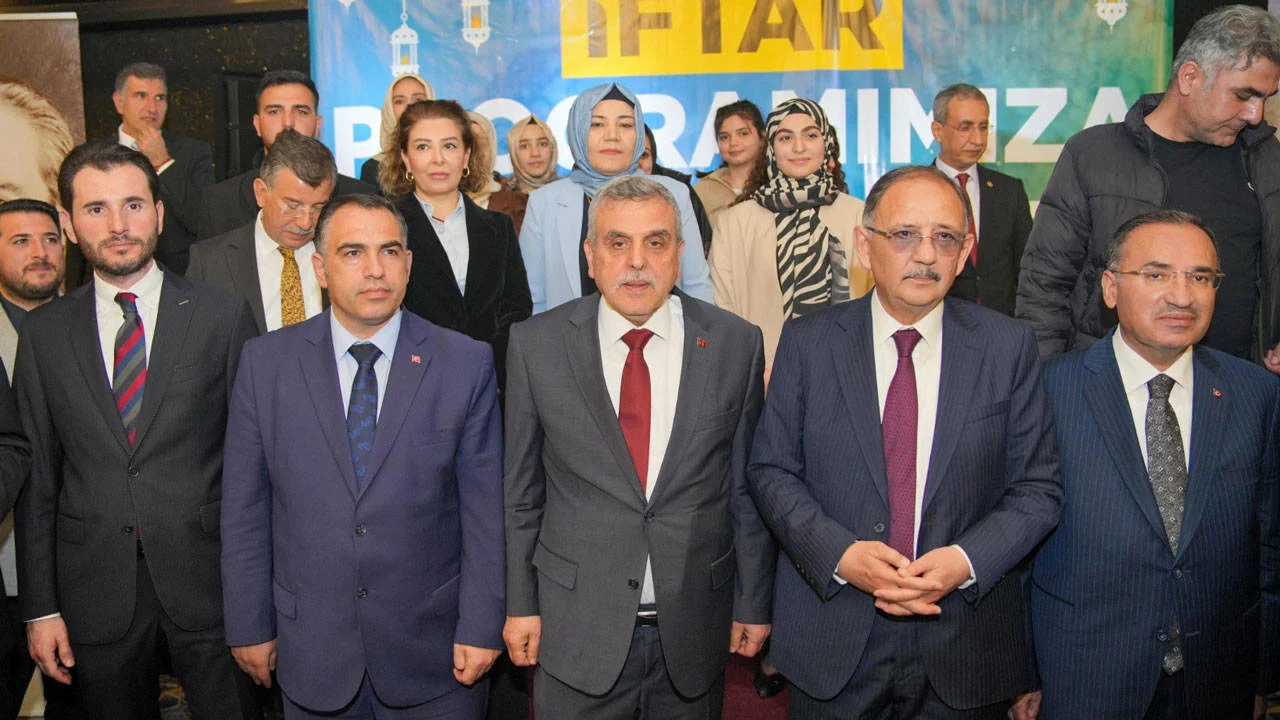 Aday geri çekildi: Gelecek Partisi, Şanlıurfa'da AKP'nin adayını destekleyecek