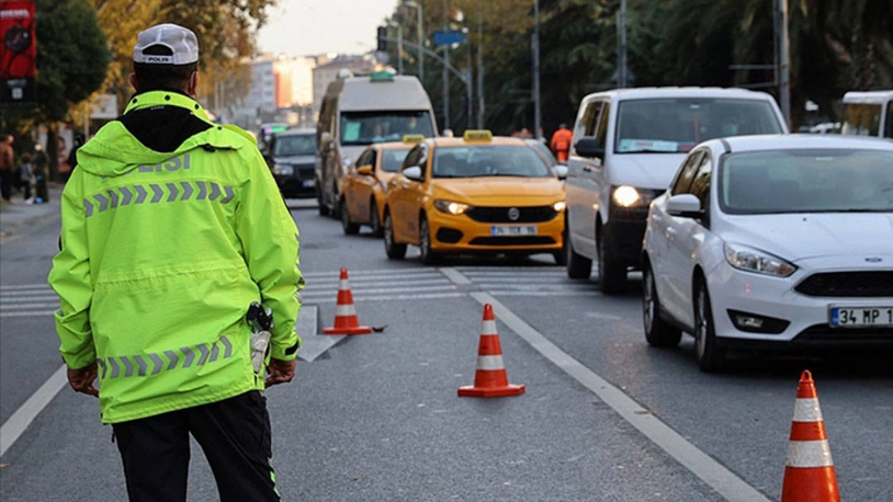 İstanbul Valiliği'nden 1 Mayıs kararı: Toplu ulaşıma kısıtlama geldi