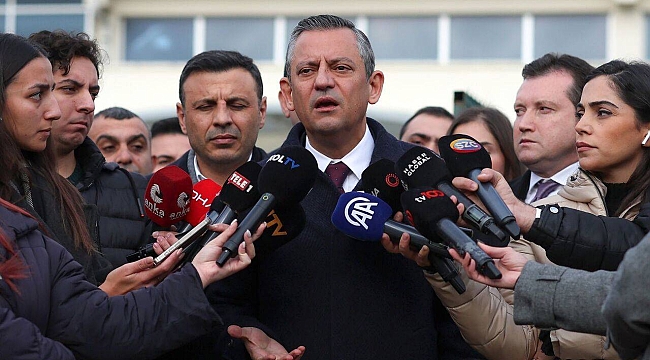 Özgür Özel, Ahmet Özer'i ziyaretinin ardından konuştu: Hakim, savunmayı bile dinlemedi