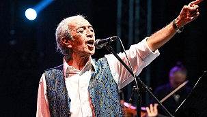 Usta sanatçı Edip Akbayram yaşamını yitirdi